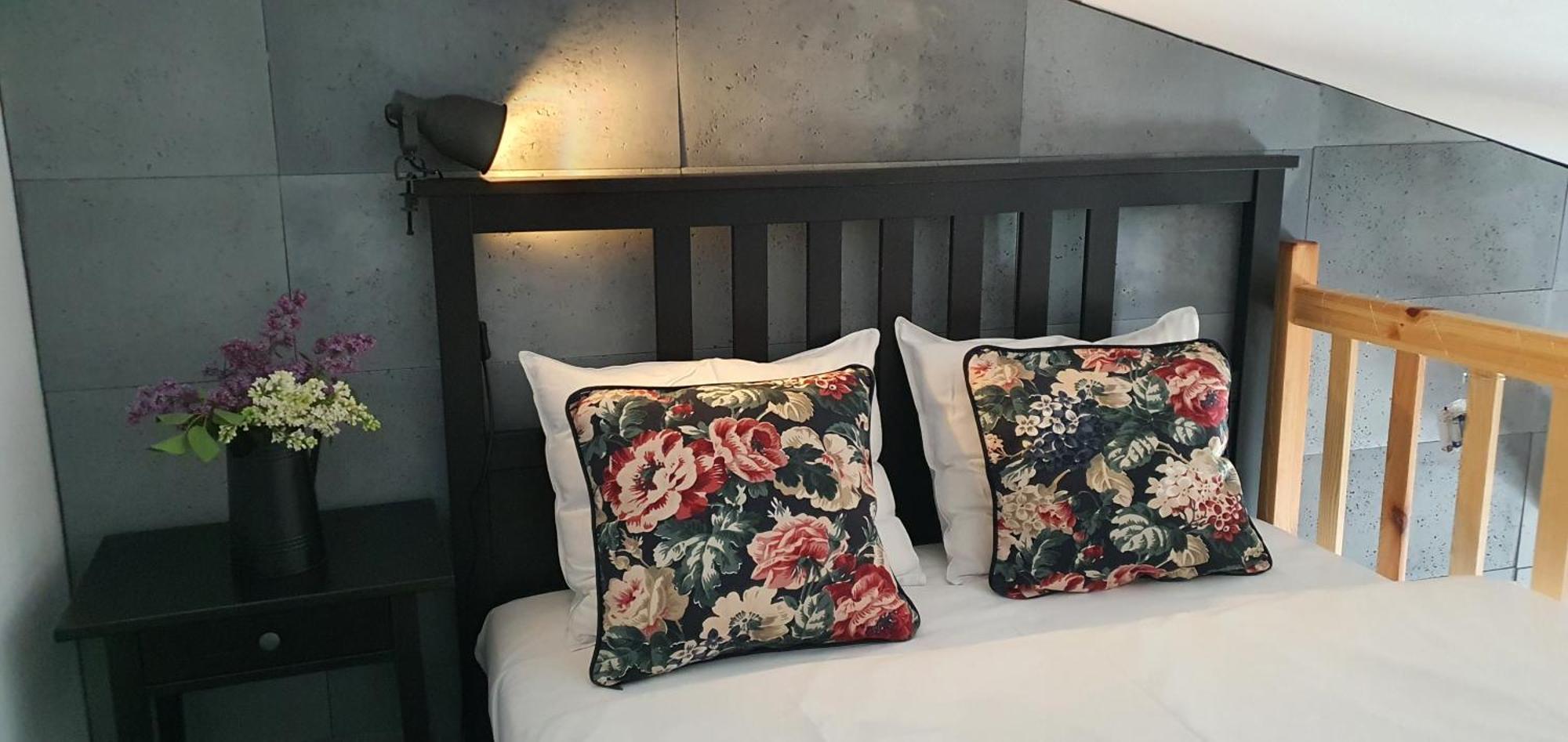 Babie Lato B&B Uniejow Ngoại thất bức ảnh
