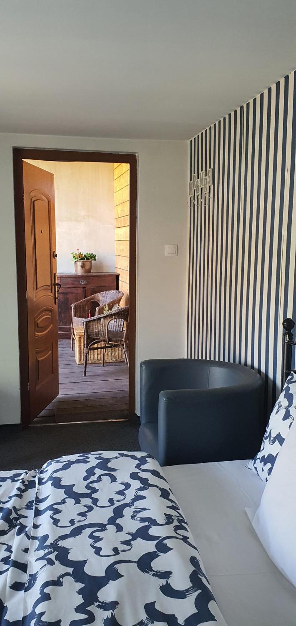 Babie Lato B&B Uniejow Phòng bức ảnh